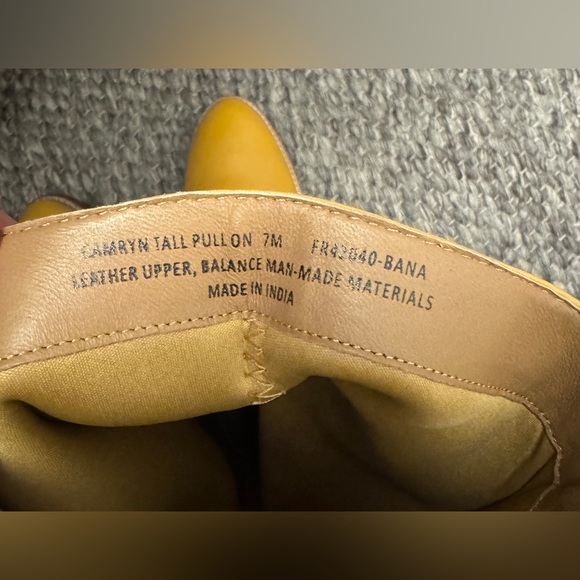 Frye Camryn Tall Shaft Boots in banana Sz 7 - Leather - Picture 7 of 8